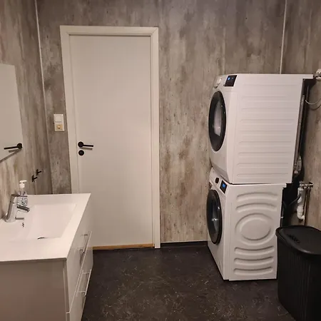 Apartment Ved Sjoen Sand (Troms og Finnmark)